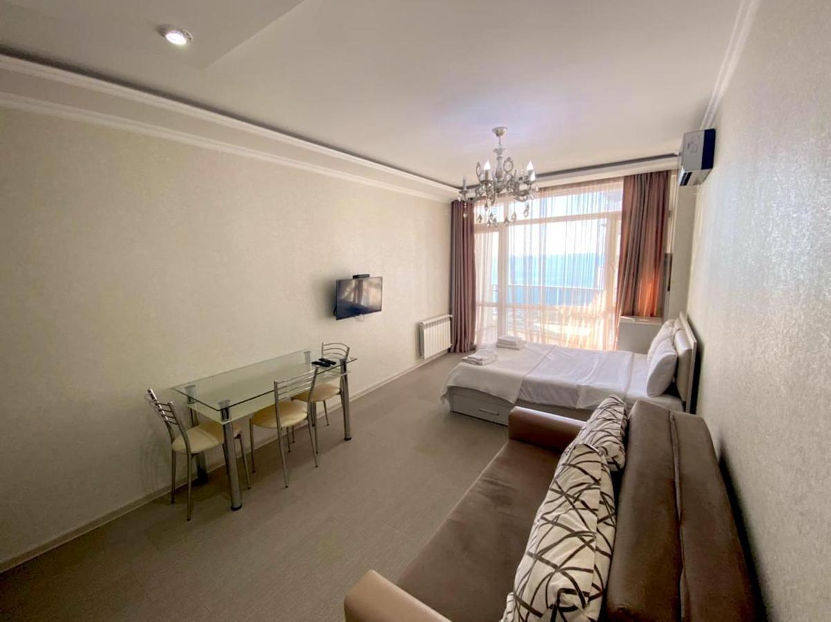 Cozy Studio Apartment-Sea View Batoemi Buitenkant foto
