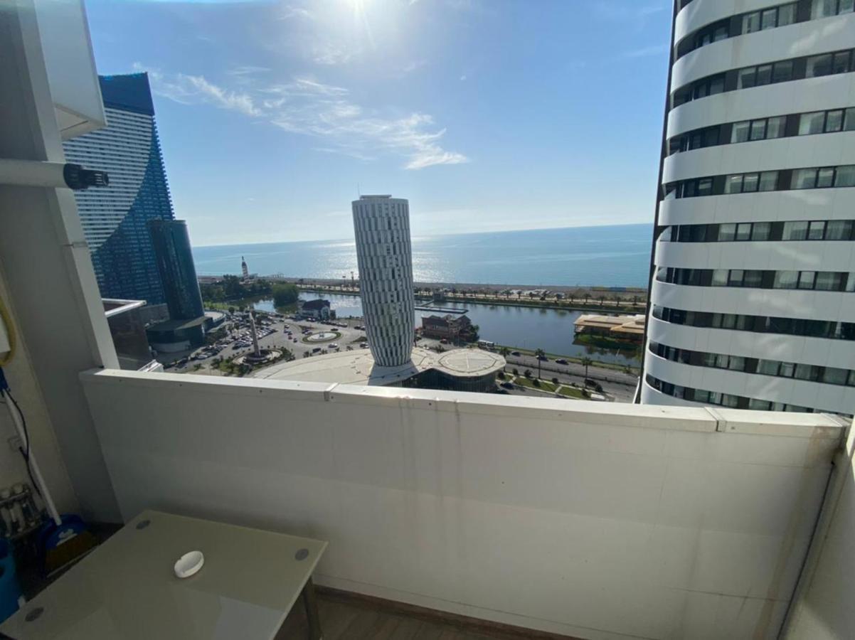 Cozy Studio Apartment-Sea View Batoemi Buitenkant foto