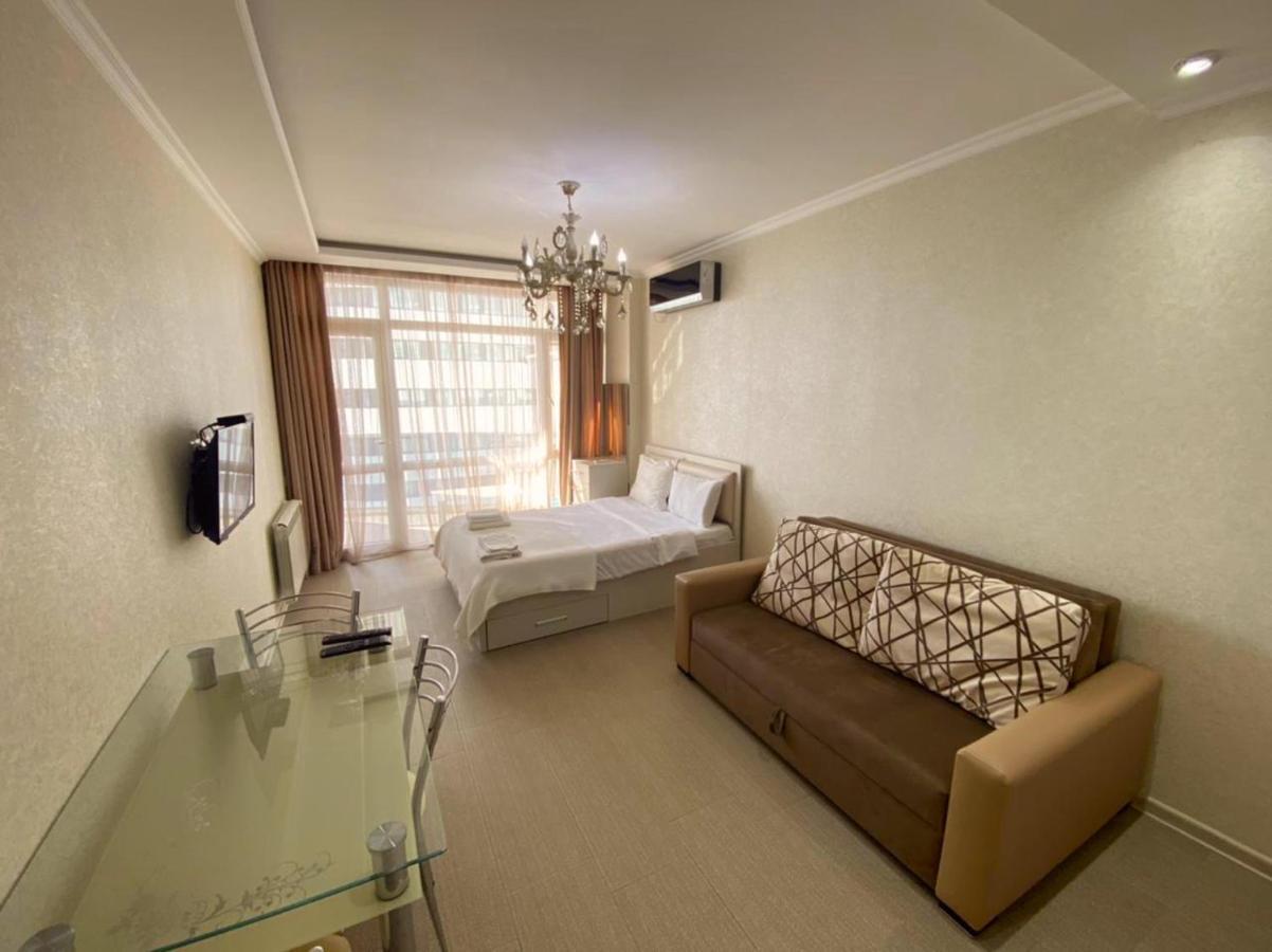 Cozy Studio Apartment-Sea View Batoemi Buitenkant foto